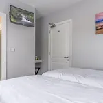 Burrows Lodge, Tramore Beach Room 5