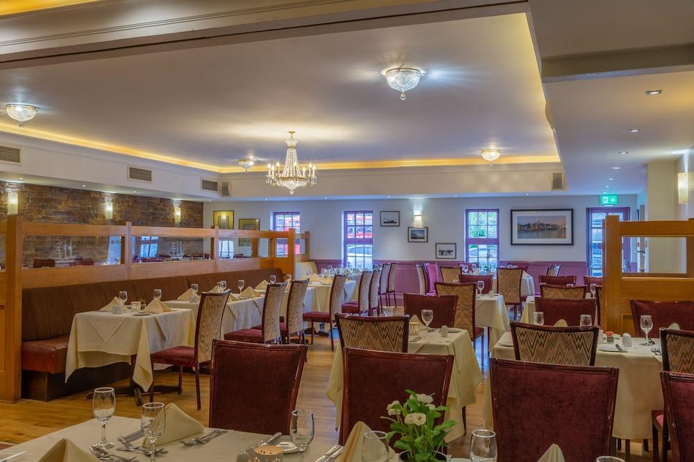 Dooley's Hotel